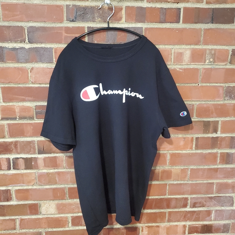 Black Heavy Crew Champion Tshirt
